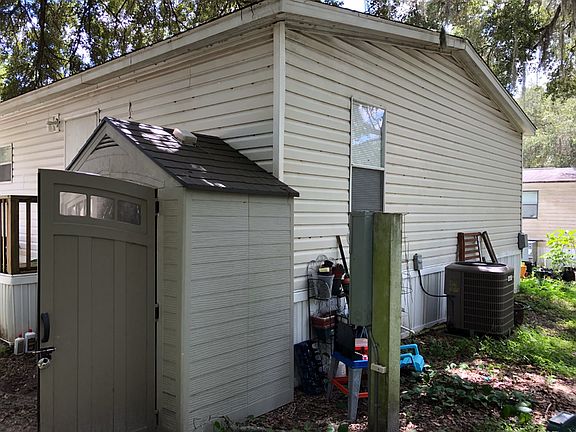 5th image of 104 Sycamore Ln #303