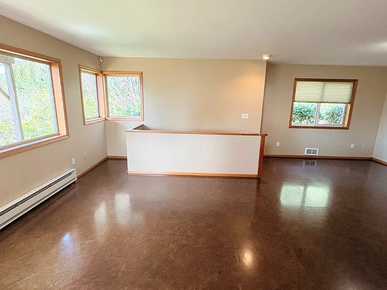 7205 SW Burl Dr — Photo 31