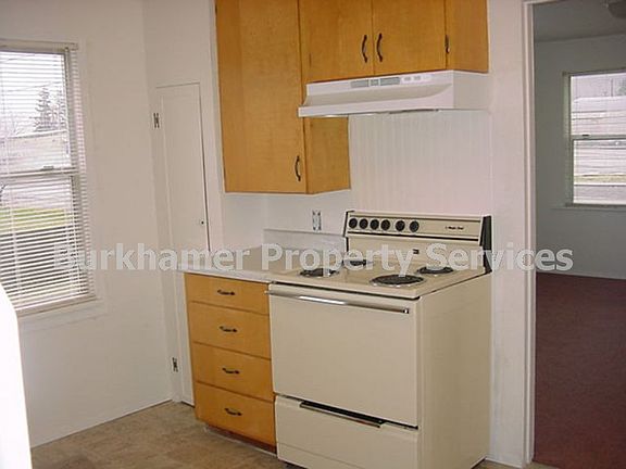 4th image of 105 W King St APT 4