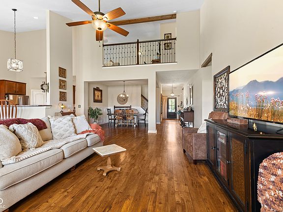 5th image of 2494 Burgundy Way