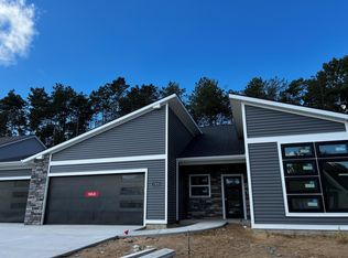 17419 Baltrusol Dr, Spring Lake, MI 49456