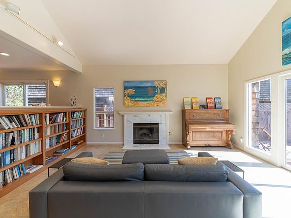 5th image of 308 Leeward Ct