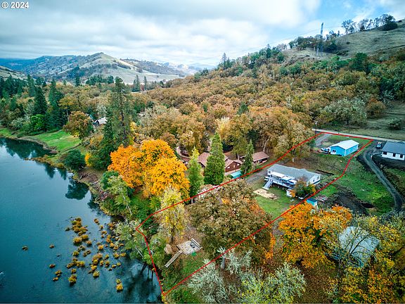 4th image of 2665 Whistlers Park Rd