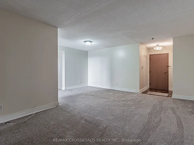 88 Corporate Dr #1714 — Photo 8