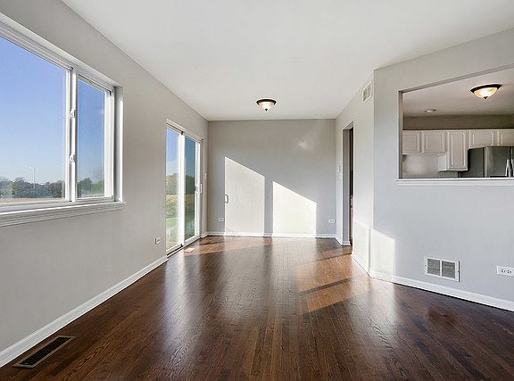 4th image of 5335 Crosswind Dr #5335