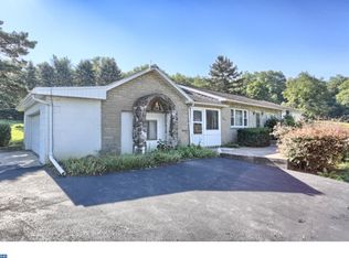 1341 Krumsville Rd, Lenhartsville, PA 19534