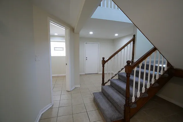 1016 N Ridgeway Ave #1R — Photo 10