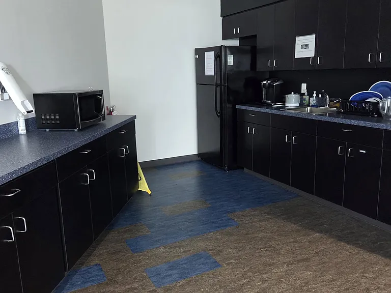 2970 SW 50th Ter #300-B — Photo 4