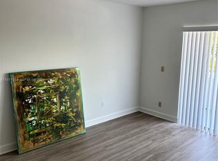7900 Camino Cir APT 308, Miami, FL 33143