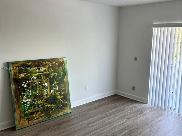 7900 Camino Cir APT 308, Miami, FL 33143