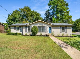 550 Bellevue Rd N, Nashville, TN 37221