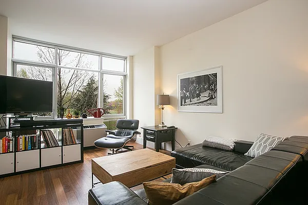 Sold by MNS | media 21