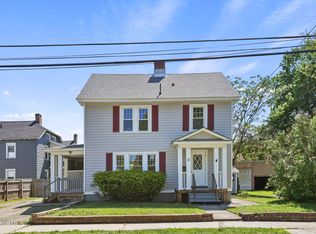 11 Merriam St, Pittsfield, MA 01201