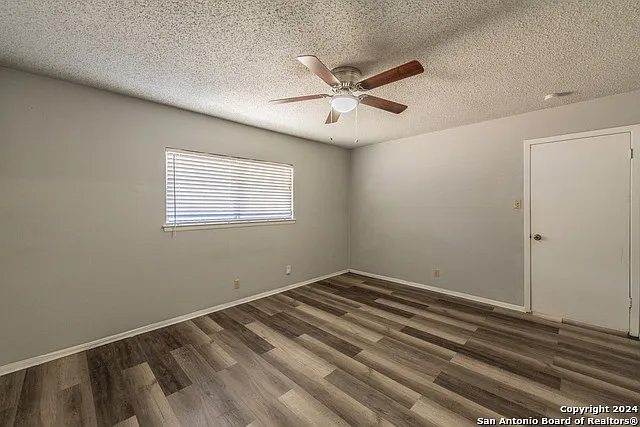 5011 Thomas Paine Dr — Photo 19