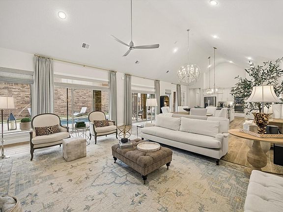 3rd image of 7418 Kearney Hill Ln
