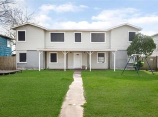 123 W 6th St, Freeport, TX 77541