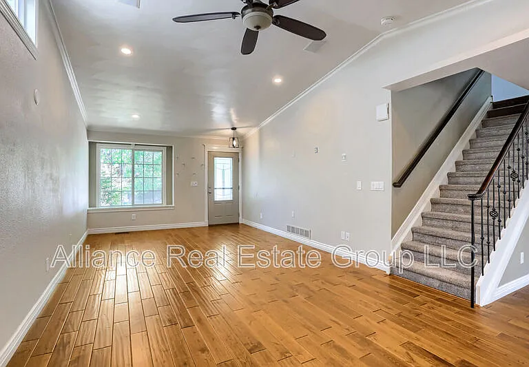 9677 Whitecliff Pl — Photo 11