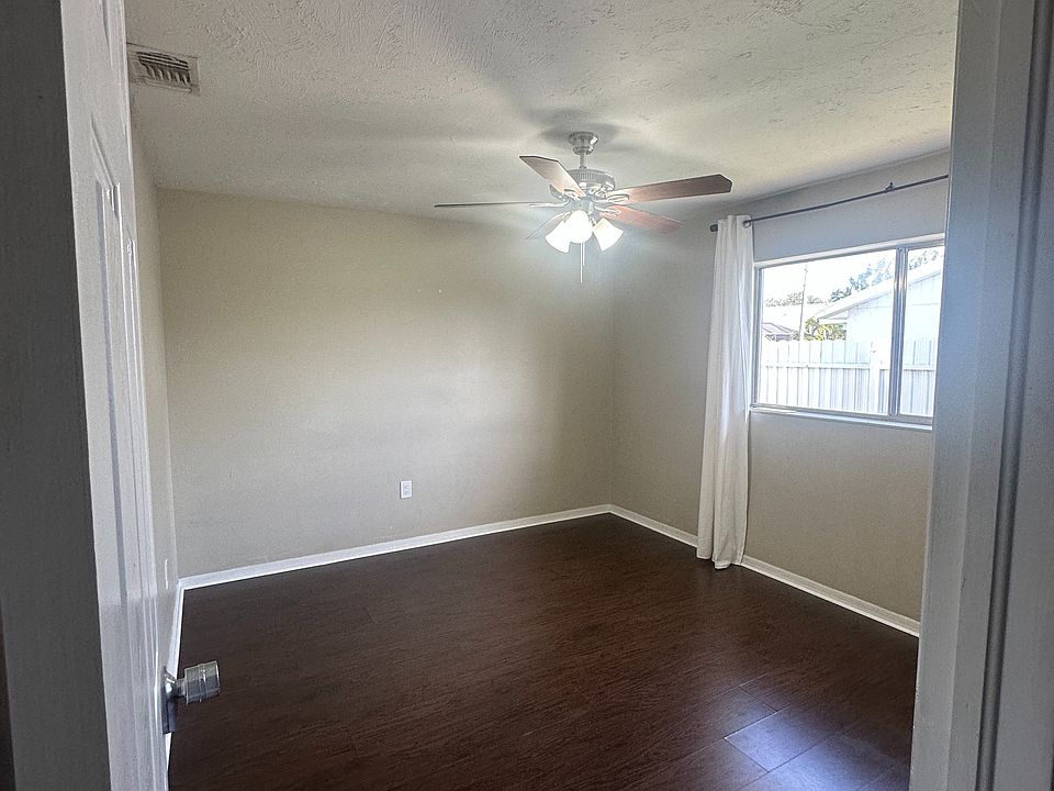 1st image of 3630 SW 6th Ave #2