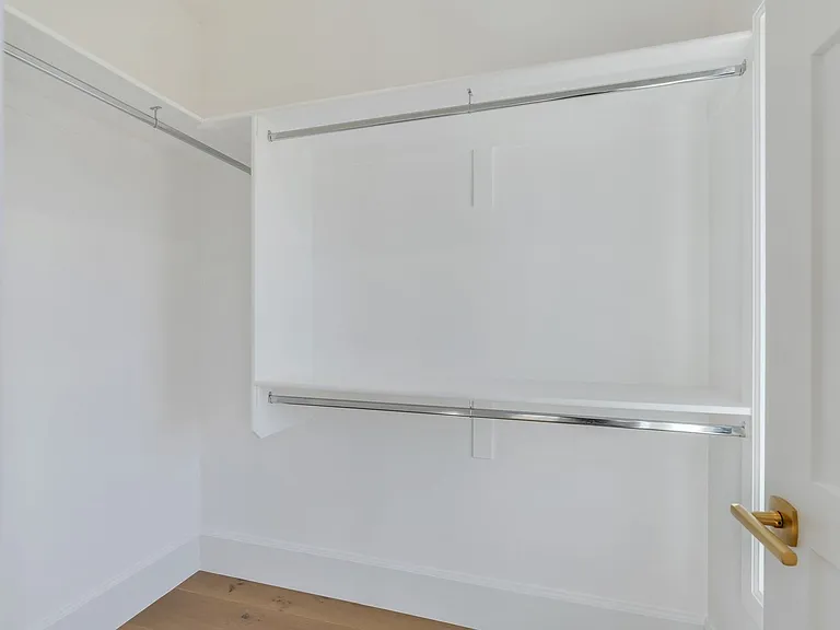 Jocelyn Court Townhomes — Photo 15