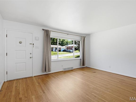 5th image of 8817 McNulty Dr