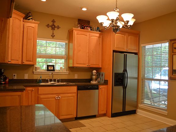 3rd image of 2616 Bahama Dr