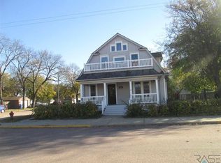 114 N Main St, Viborg, SD 57070