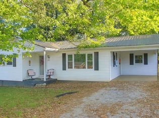 3018 Highland Dr, Maysville, KY 41056