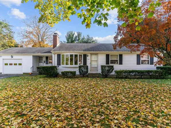 263 Lincoln Ave, Barrington, RI 02806