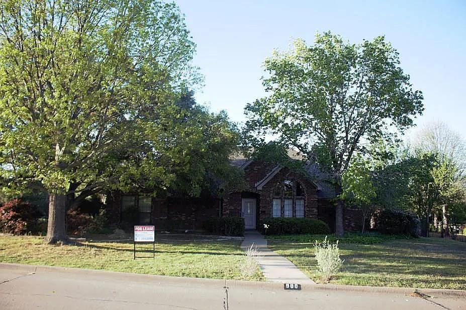 1st image of 900 Mission Dr