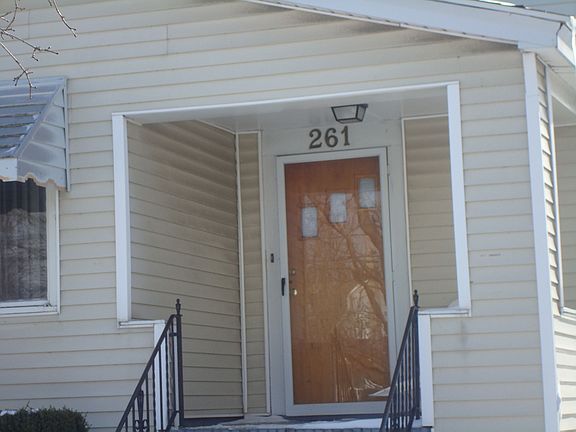 4th image of 261 Westminster Ave