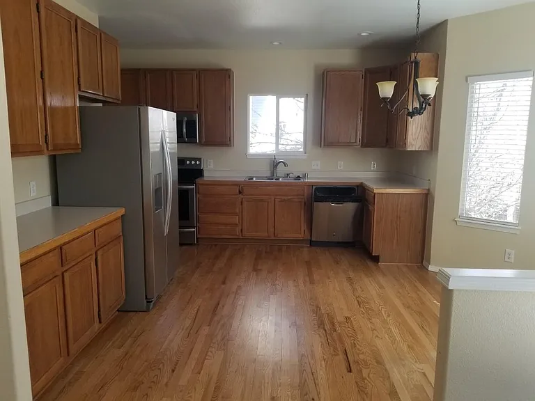 10730 Jordan Ct — Photo 10