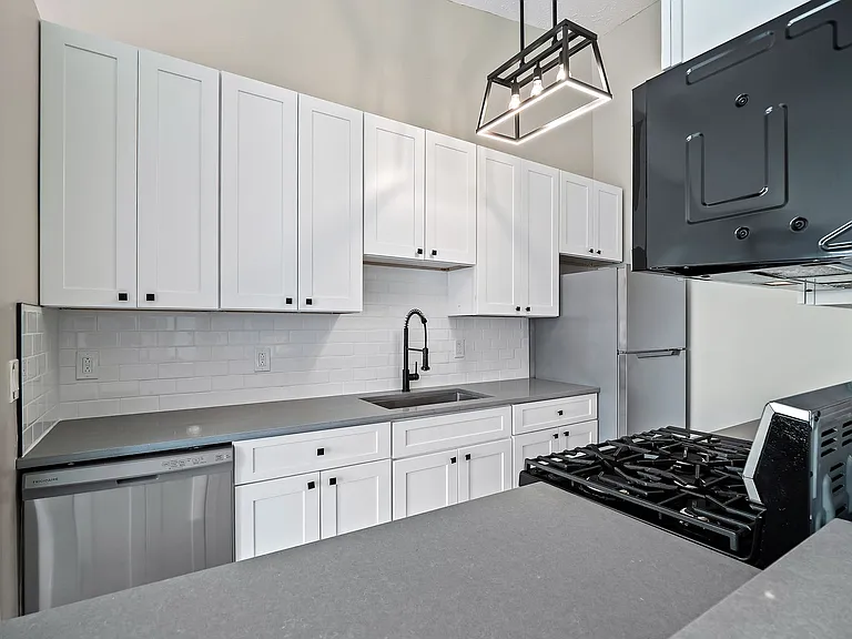 Cherry Tree Village Apartments — Photo 178