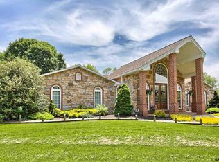 2610 Carnegie Rd, York, PA 17402