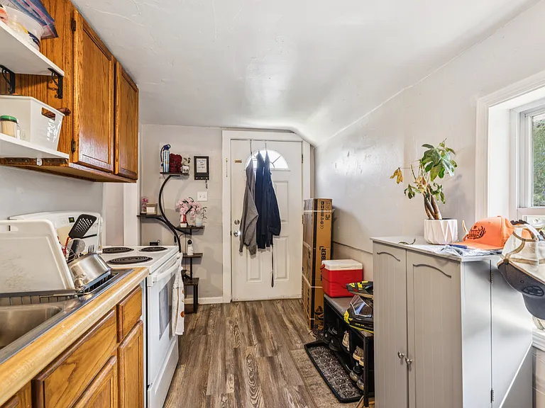 220 Cherry St #C — Photo 2