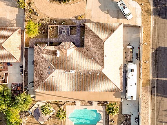 Aerial of entire yard