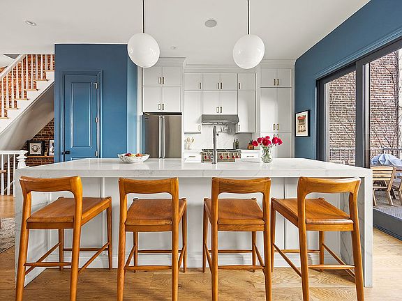 5th image of 681 Saint Marks Ave #1