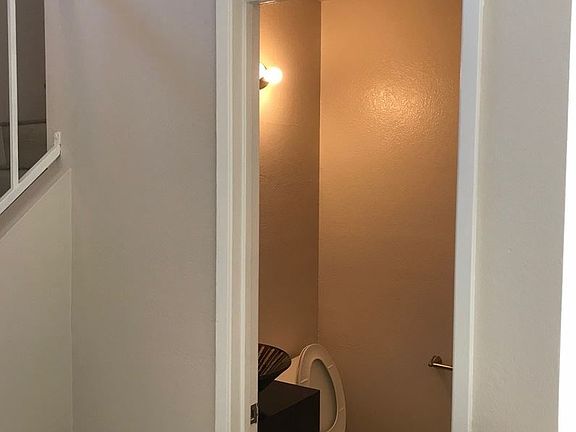 4th image of 13536 Francisquito Ave APT B