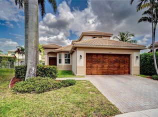 1924 S Cedar Ct, Fort Lauderdale, FL 33327