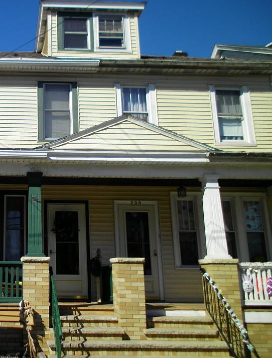 1st image of 237 W Girard St