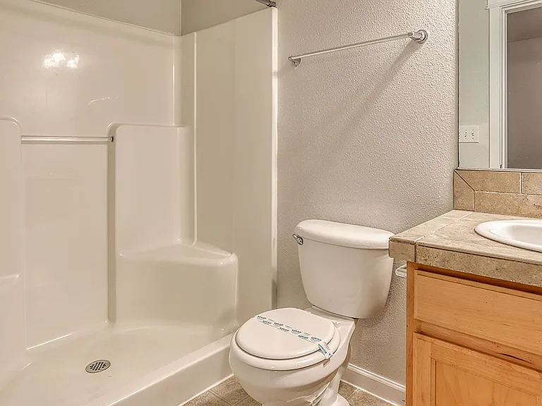 15075 SE Powell Blvd — Photo 38