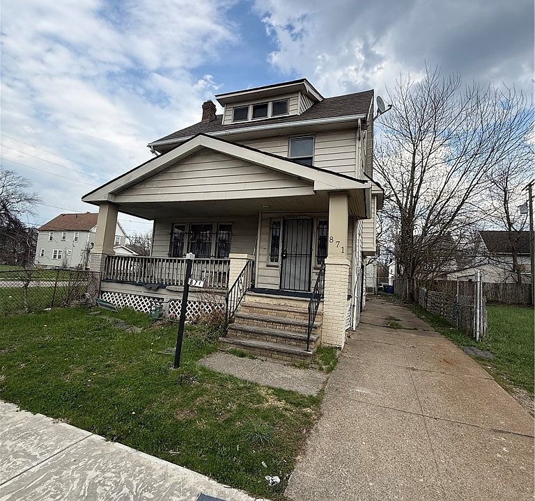2nd image of 871 E 129th St