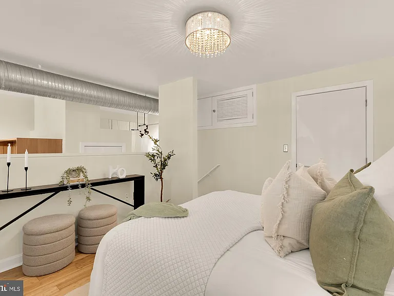 1390 V St NW #203 — Photo 5