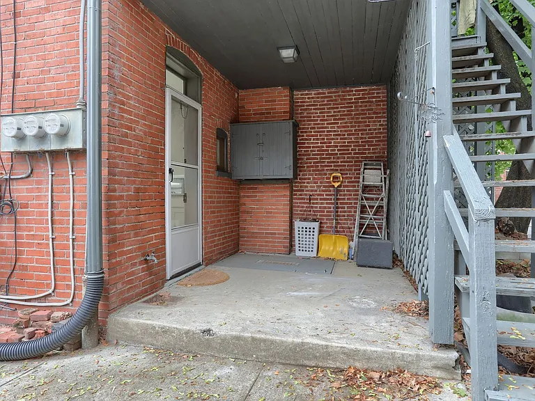 119 Herr St — Photo 12