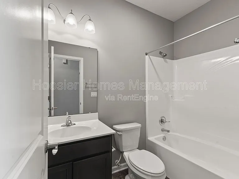 556 Dylan Dr — Photo 22