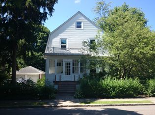 301 Park St, West Roxbury, MA 02132