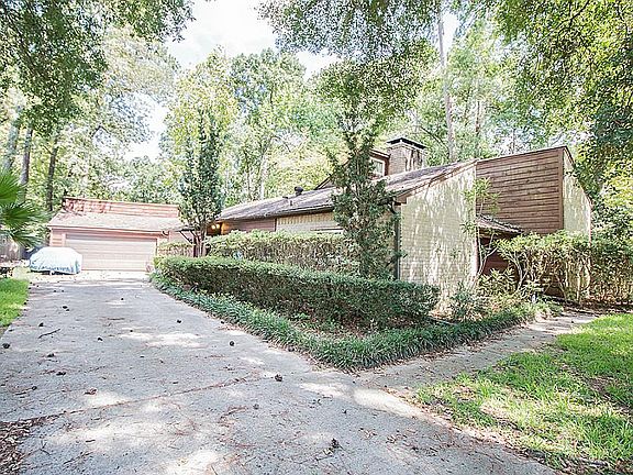 2nd image of 1626 Pine Oak Dr
