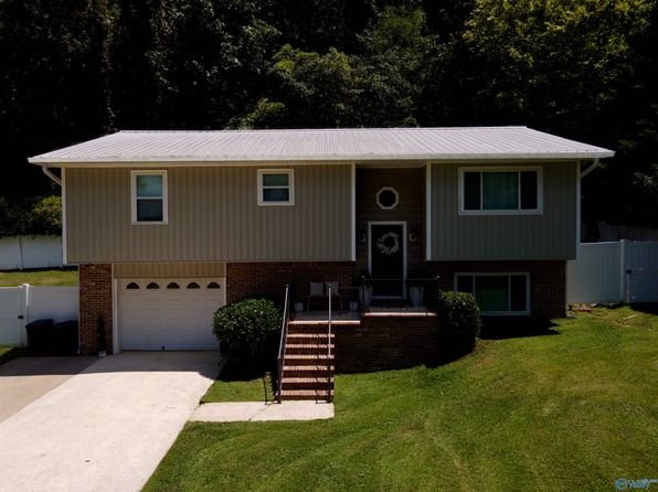 3387 Cedar Ln