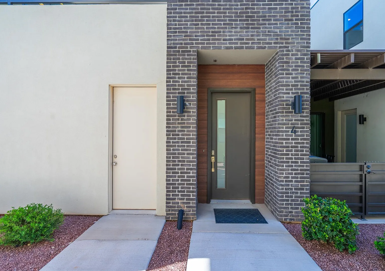 Luxury Golf Course Condo (Furnished Or Unfurnished) — Photo 2