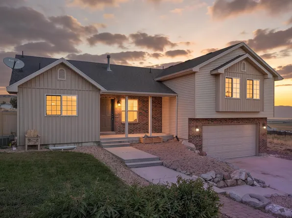 12498 W Wallace Ln, Thatcher, UT 84337