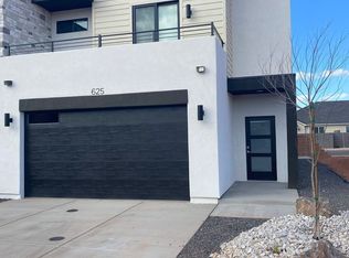 625 E Eureka Aly, Washington, UT 84780